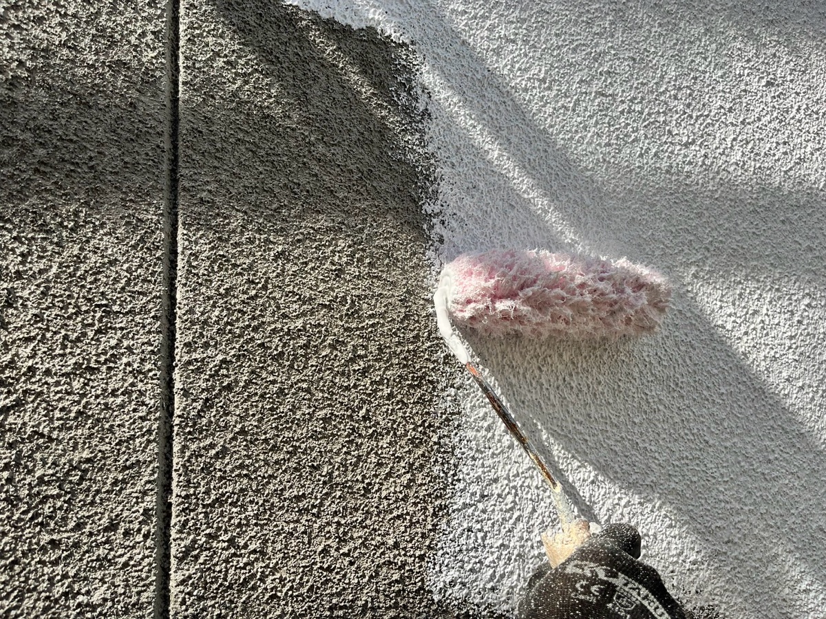 外壁塗装（下塗り２回目）