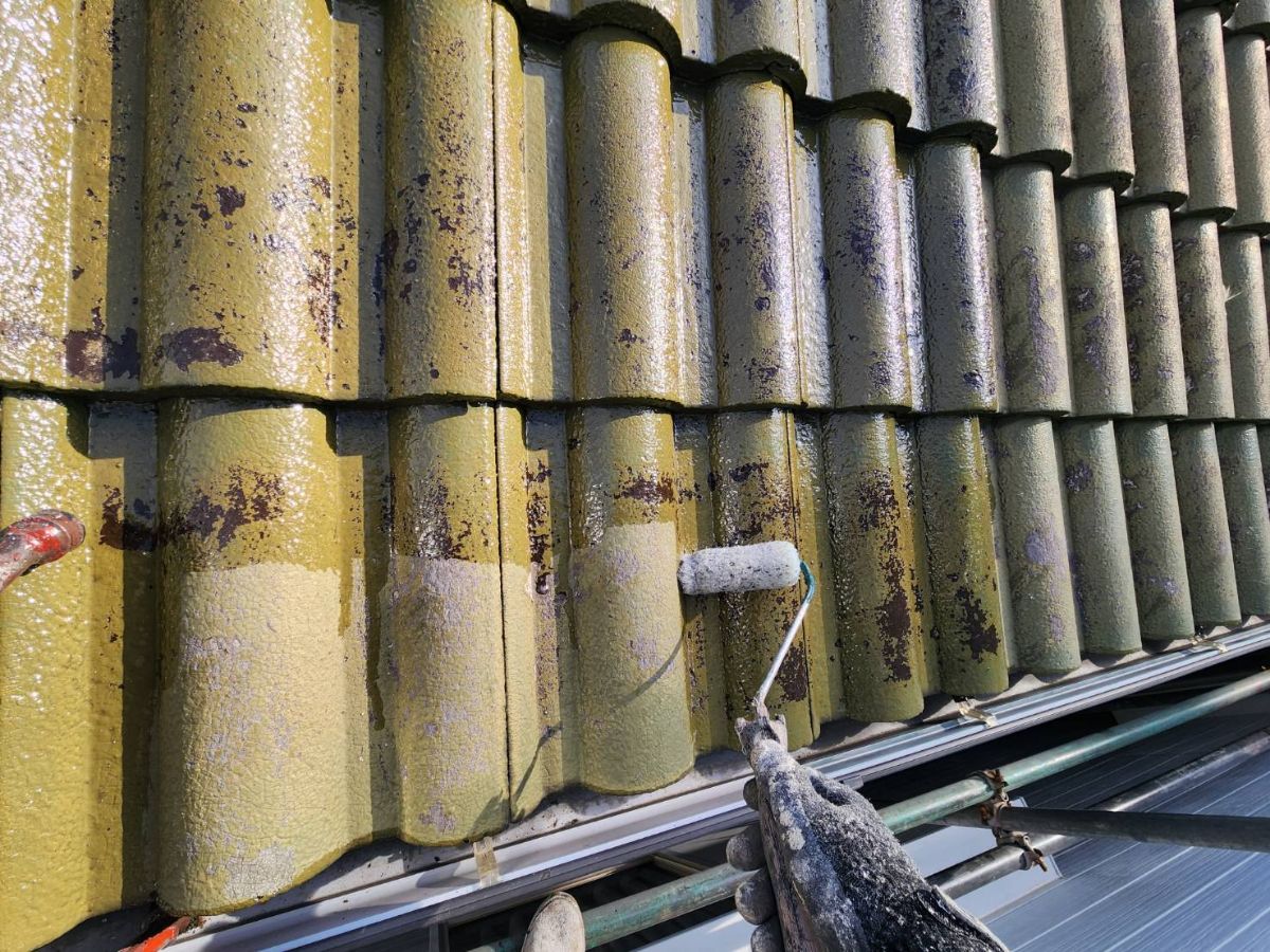 屋根塗装（下塗り：1回目）