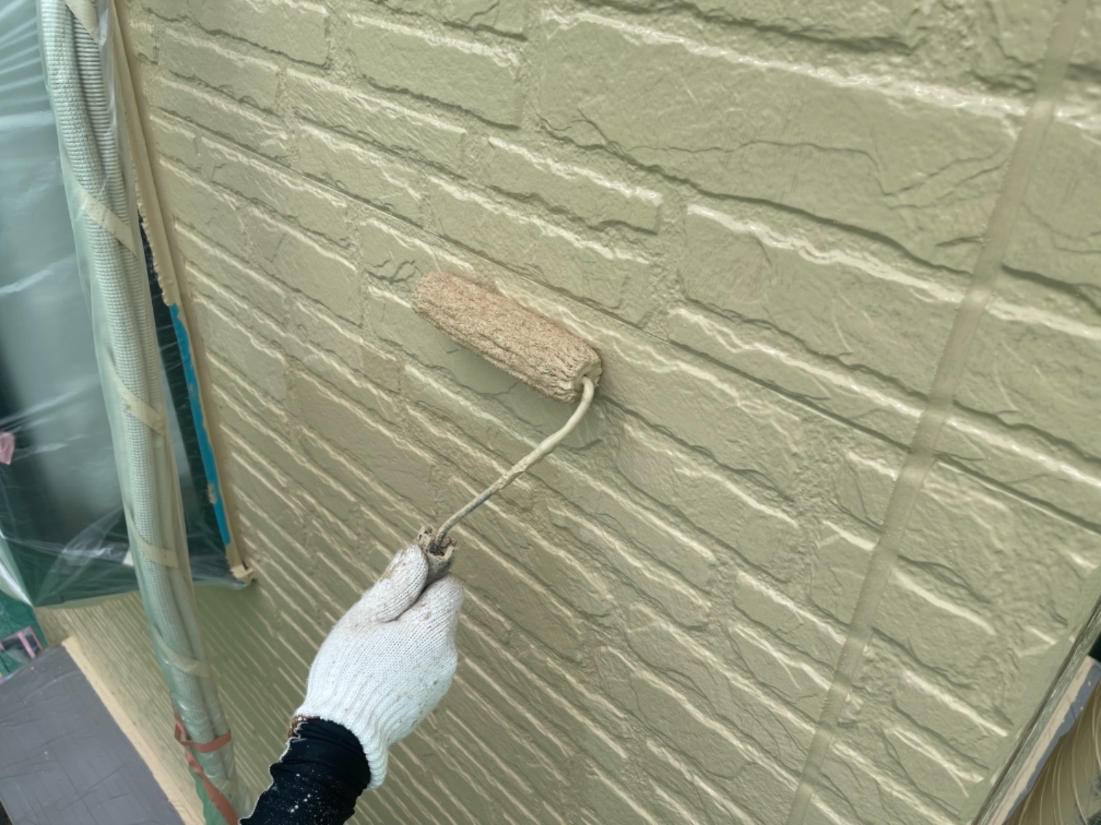 外壁塗装（中塗り）