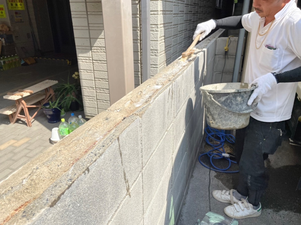 ブロック塀増設（セメントプライマー)