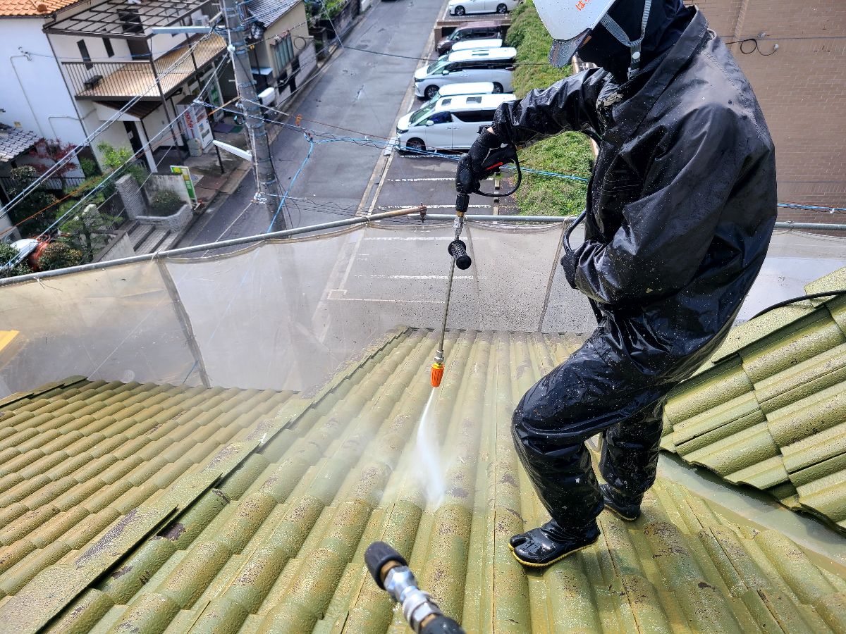 屋根塗装（高圧洗浄）