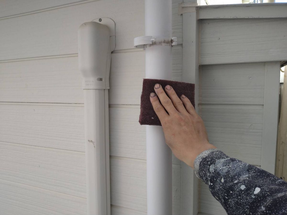 付帯部塗装（雨樋：ケレン）