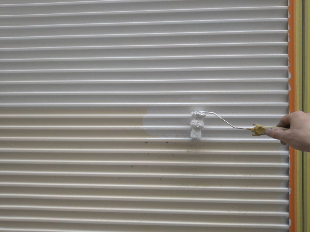 鉄部塗装（雨戸：錆止め）