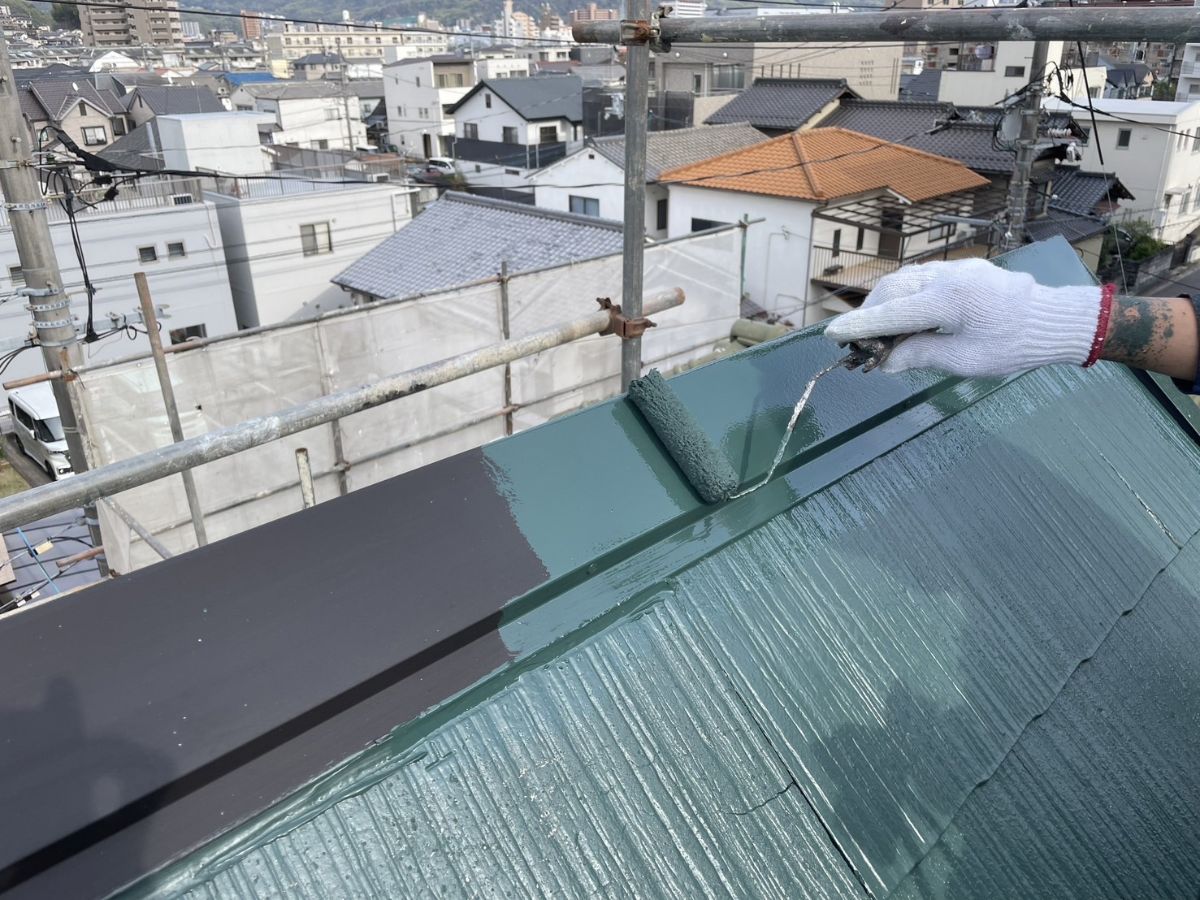 屋根塗装（中塗り）