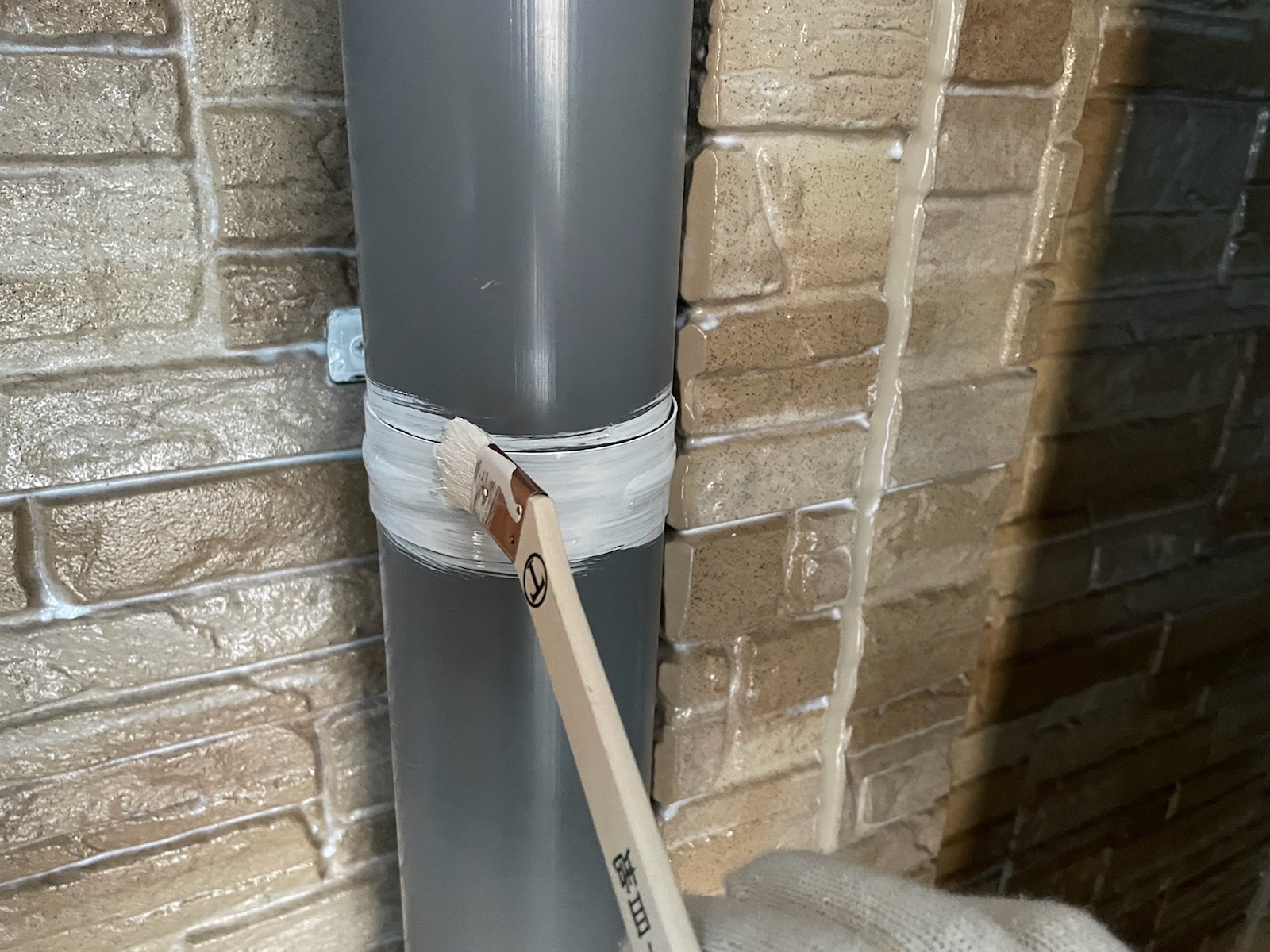 付帯部塗装（配管：錆止め）