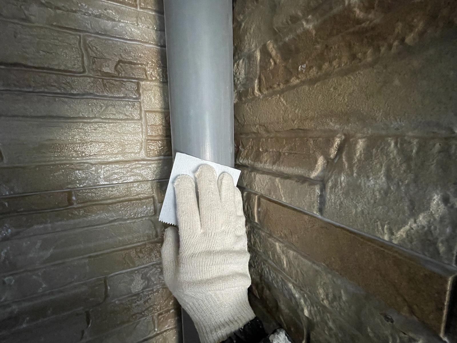 付帯部塗装（配管：ケレン）