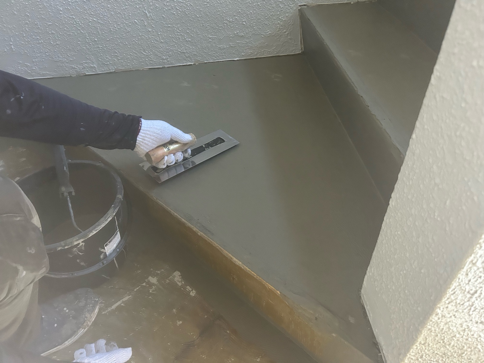 階段（下地処理）