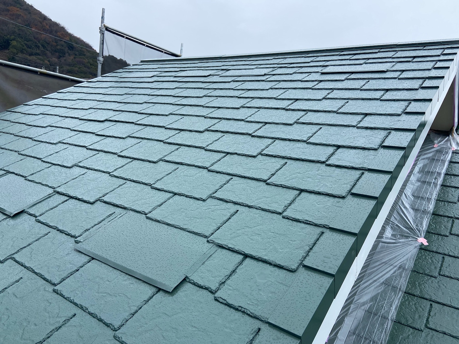 屋根塗装（中塗り）