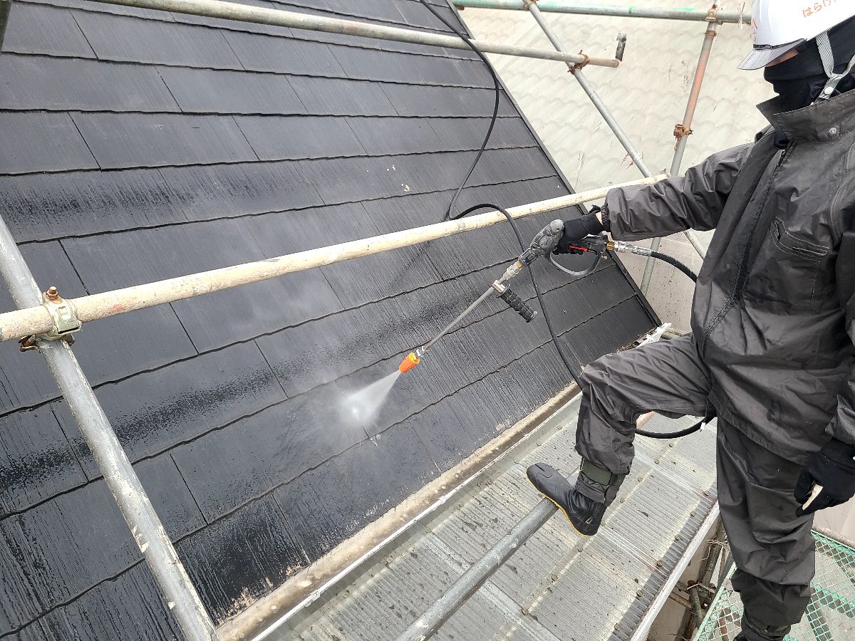 屋根塗装（高圧洗浄）