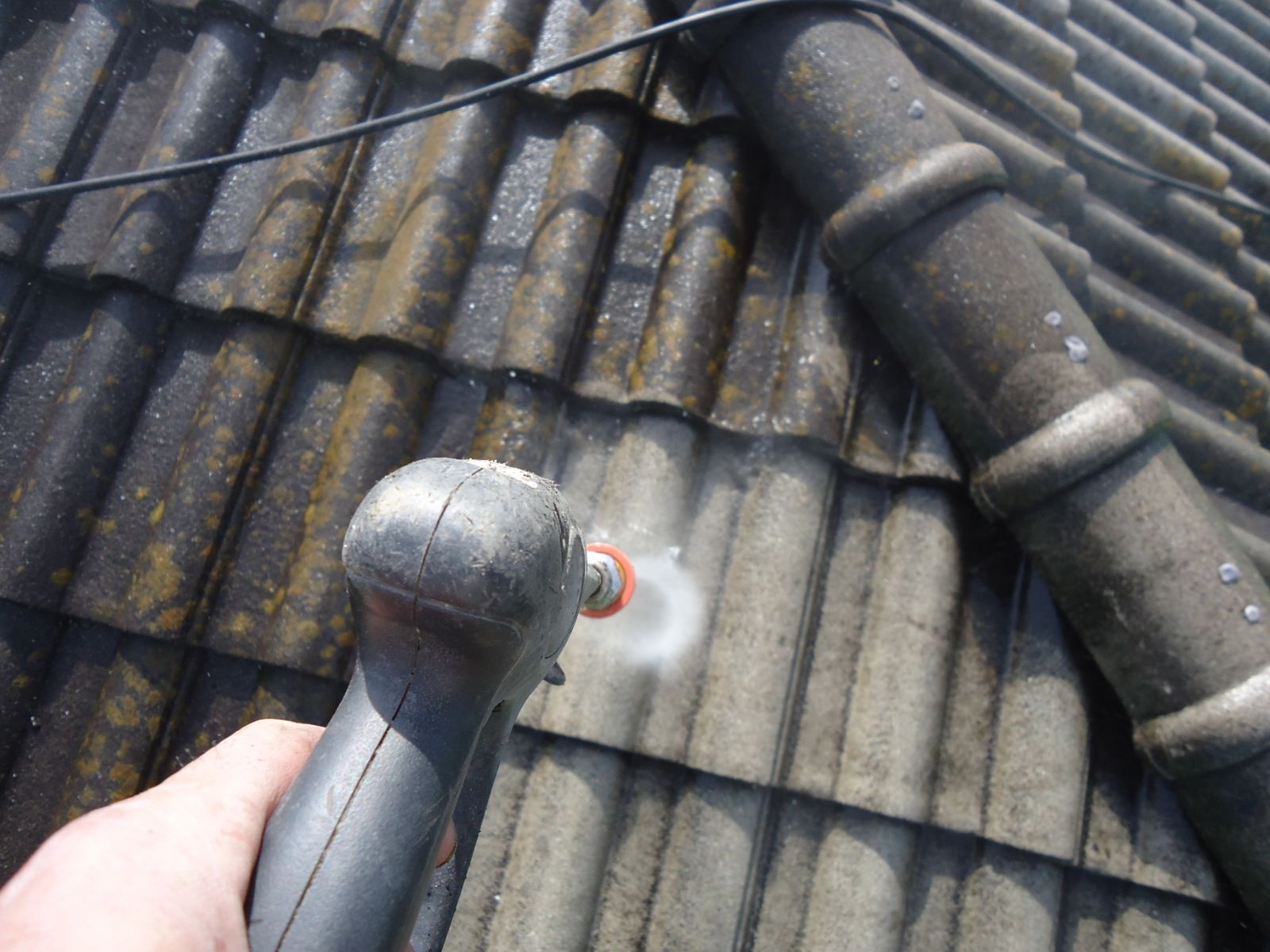 屋根塗装（高圧洗浄）