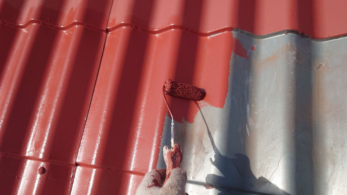 屋根塗装（下塗り）