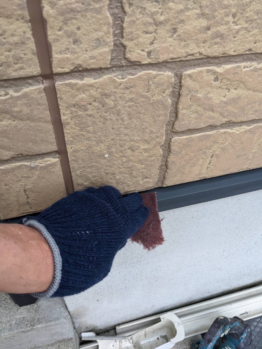 付帯部塗装（水切り：ケレン）