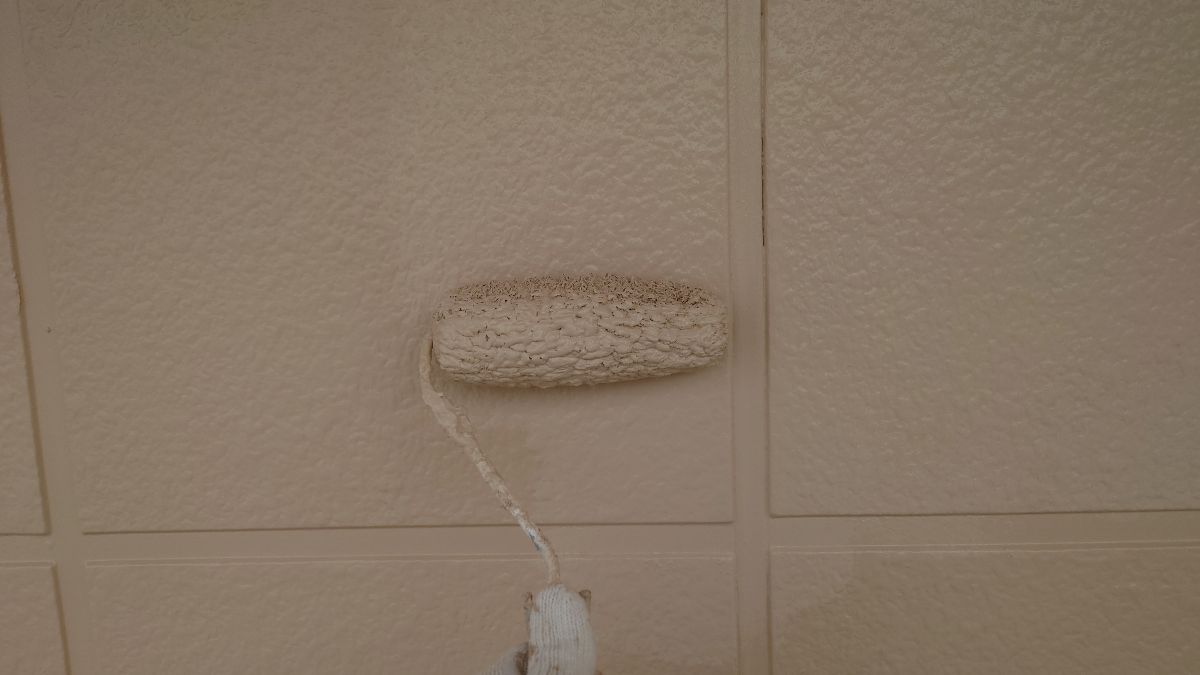 外壁塗装（上塗り）