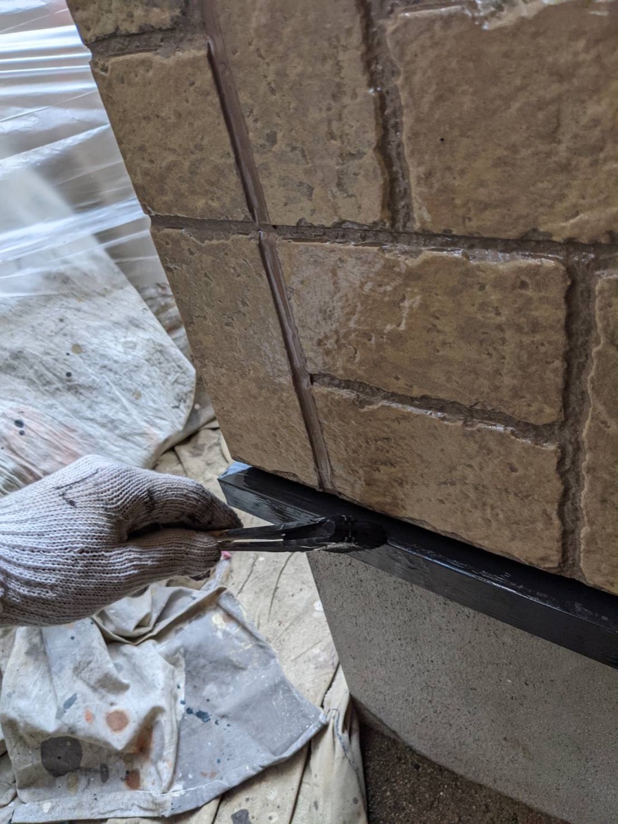 付帯部塗装（水切り：上塗り）