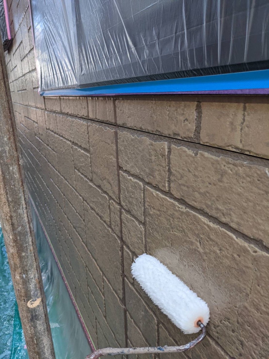 外壁塗装（中塗り）