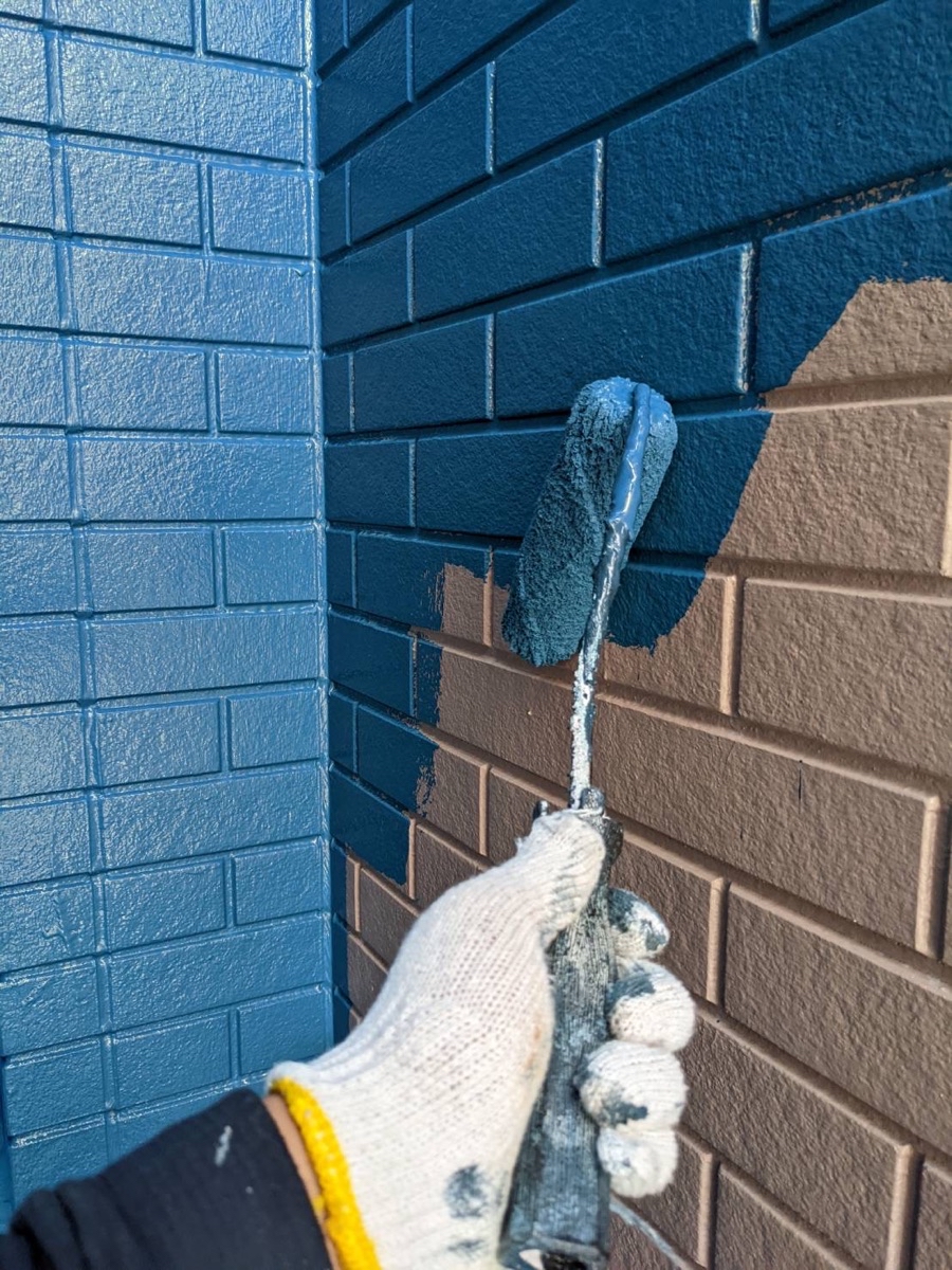 外壁塗装（中塗り）