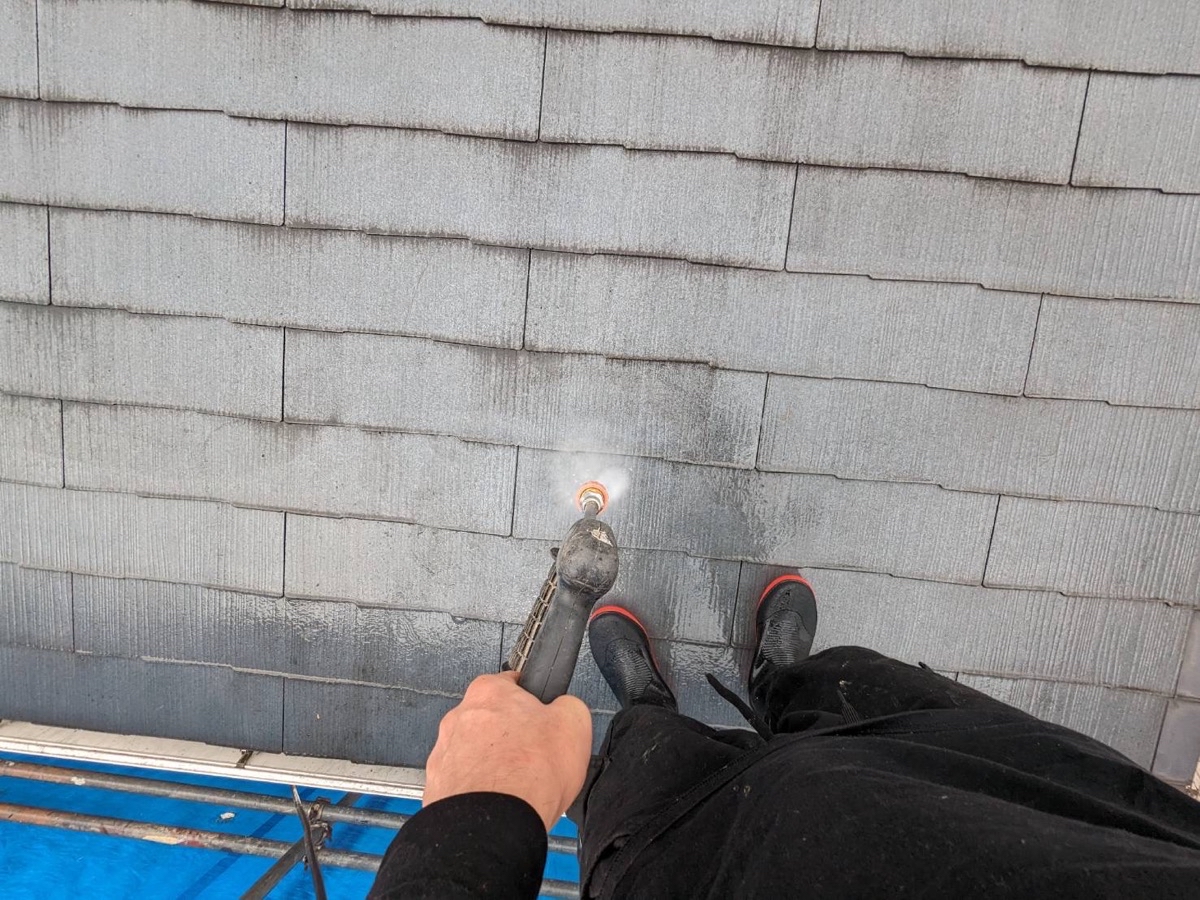 屋根塗装（高圧洗浄）