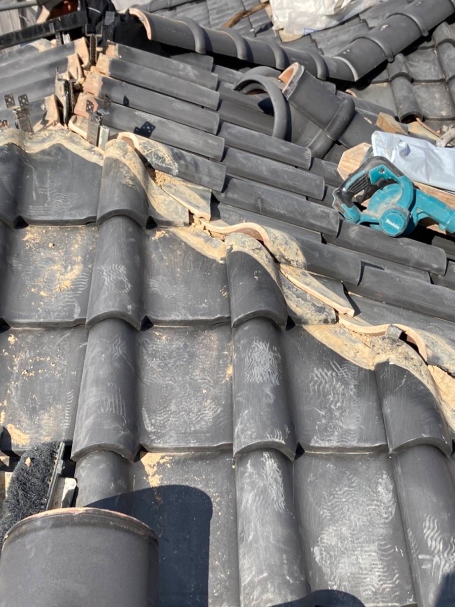 屋根工事（漆喰・垂木撤去）