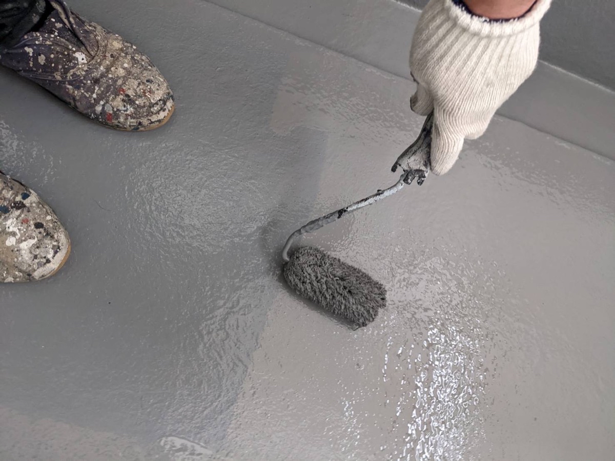 ベランダ防水（上塗り）