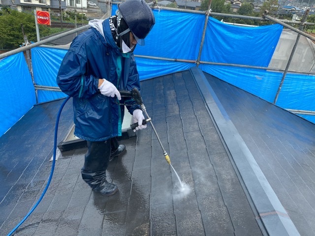 屋根塗装（高圧洗浄）